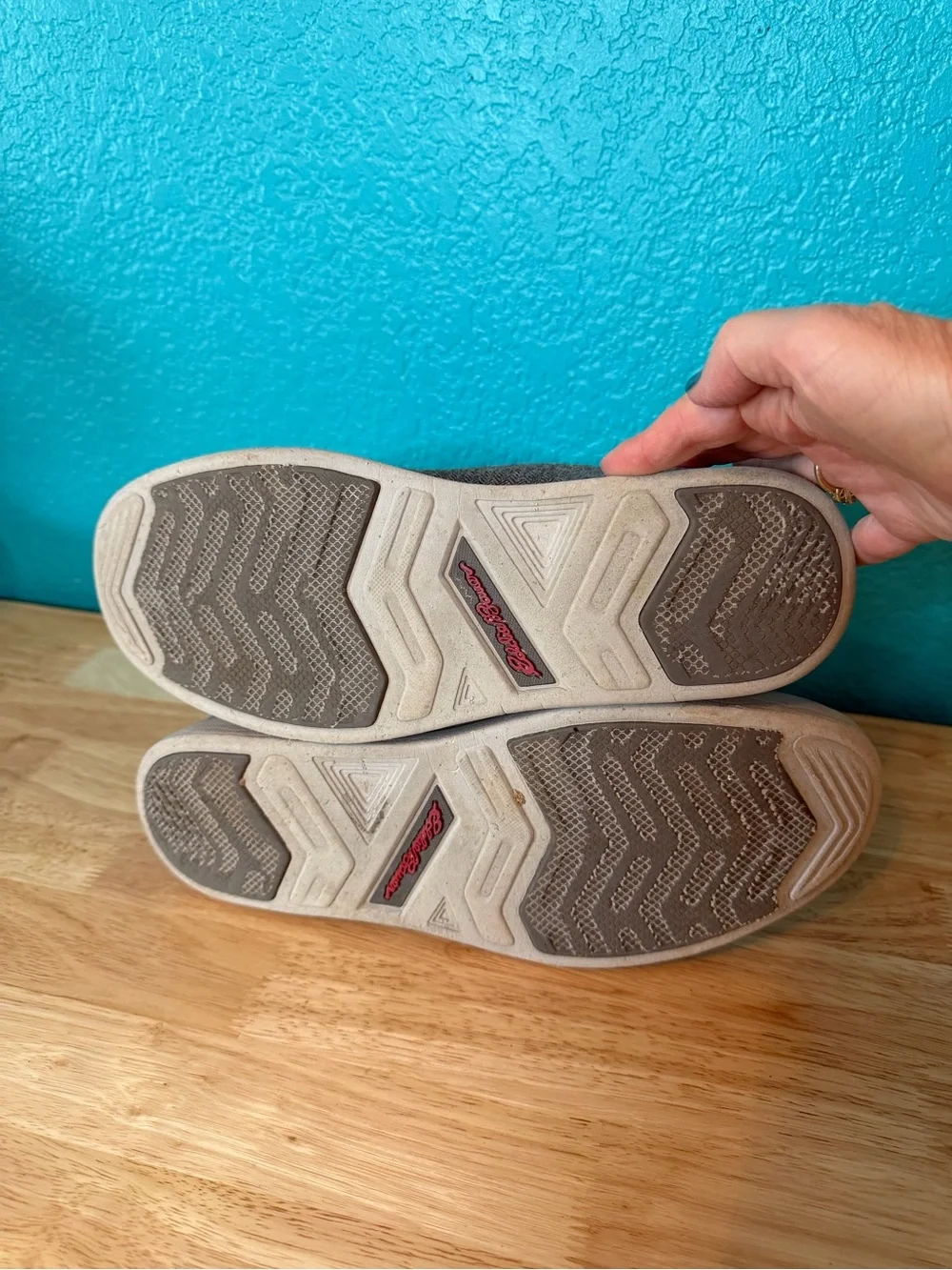 Eddie Bauer Rivet Chukka Canvas Shoes in Chrome Gray, Size 10